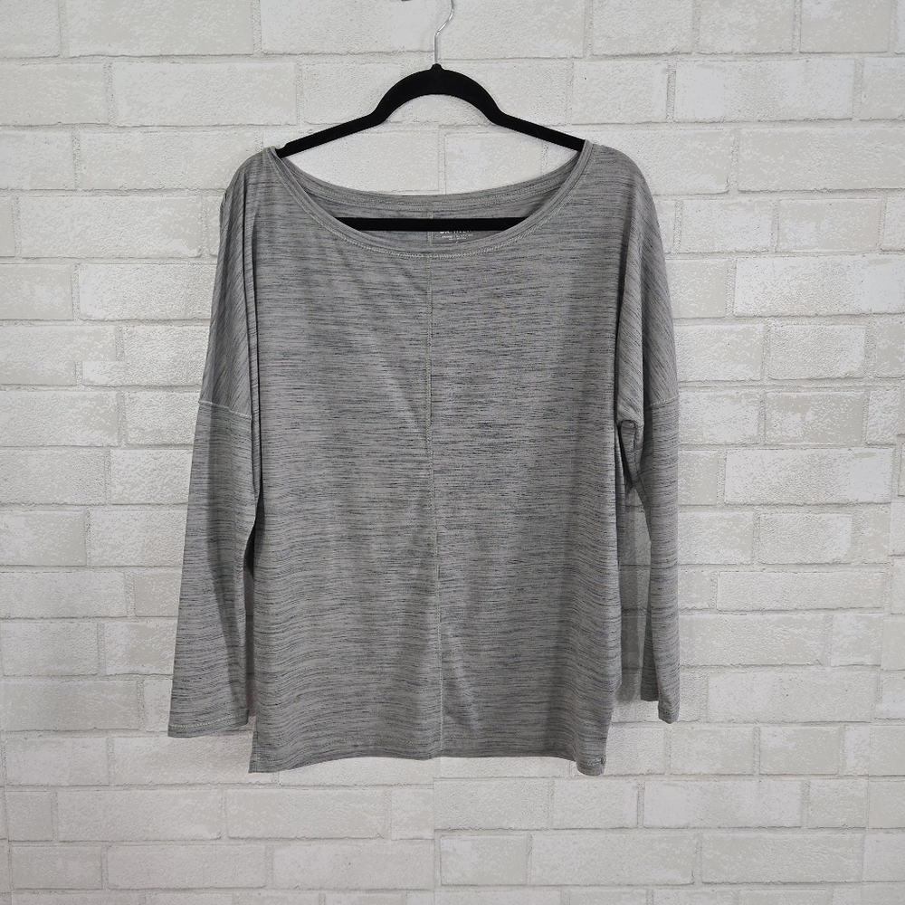 Athleta long sleeve top